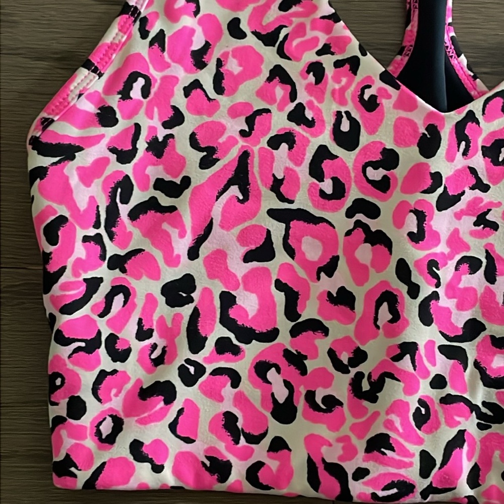 Lilly Pulitzer Pink UPF 50+ Luxletic Lindsay Sports Bra - Size XS - Picture 4 of 7